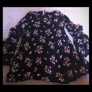 Floral, long sleeved dress!